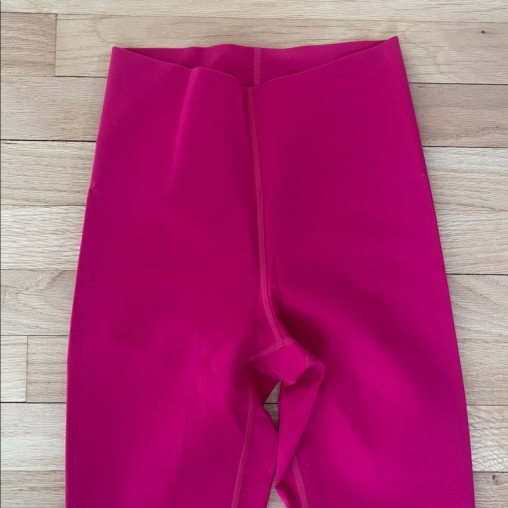 Lululemon Women’s Pink Leggings - Picture 2 of 11